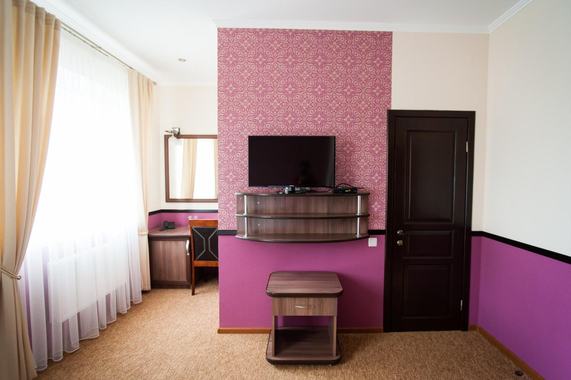 Harvest Hotel Виниця Екстериор снимка