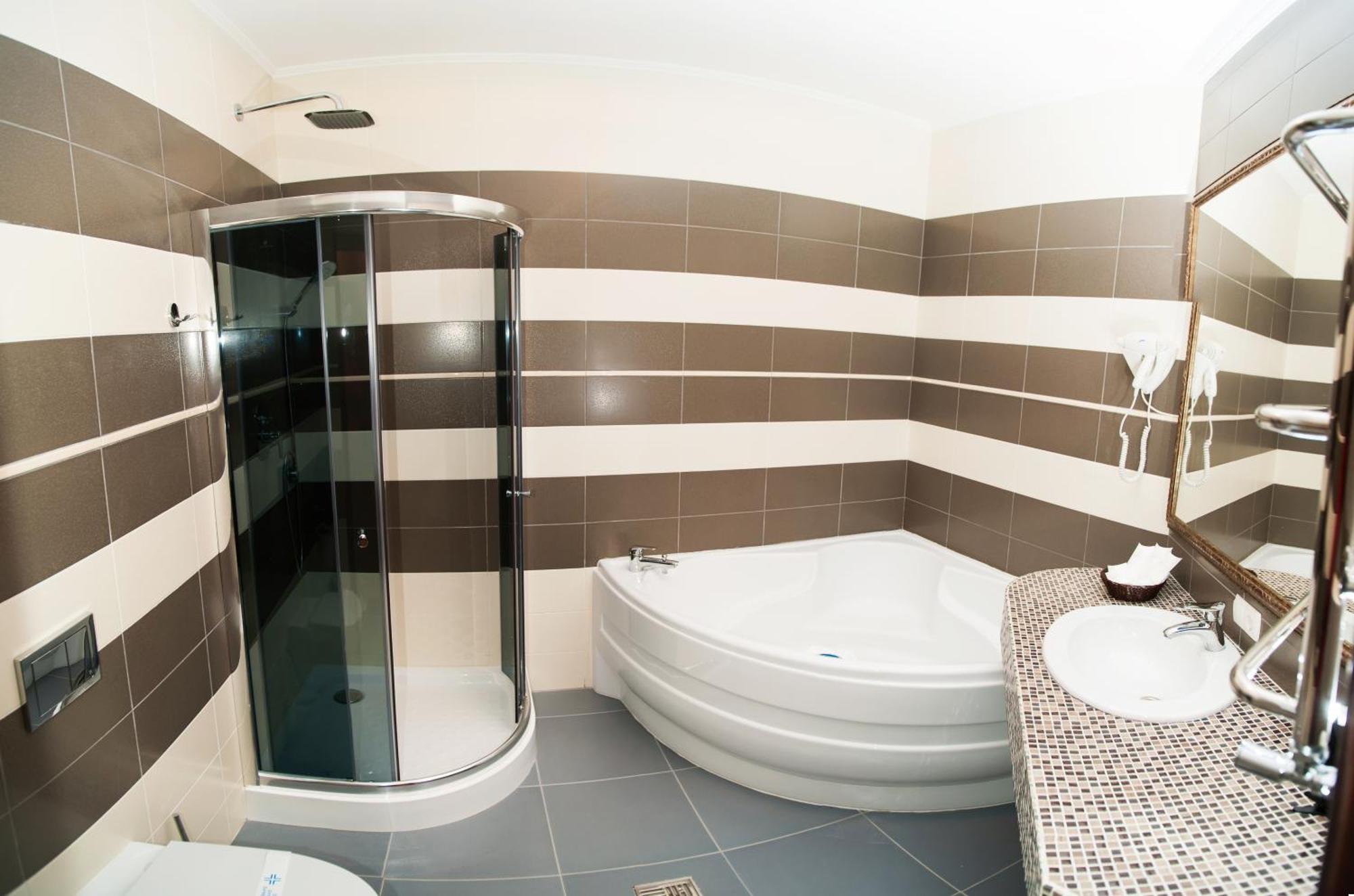 Harvest Hotel Виниця Екстериор снимка