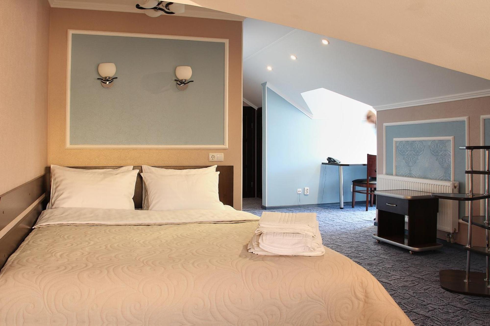 Harvest Hotel Виниця Екстериор снимка