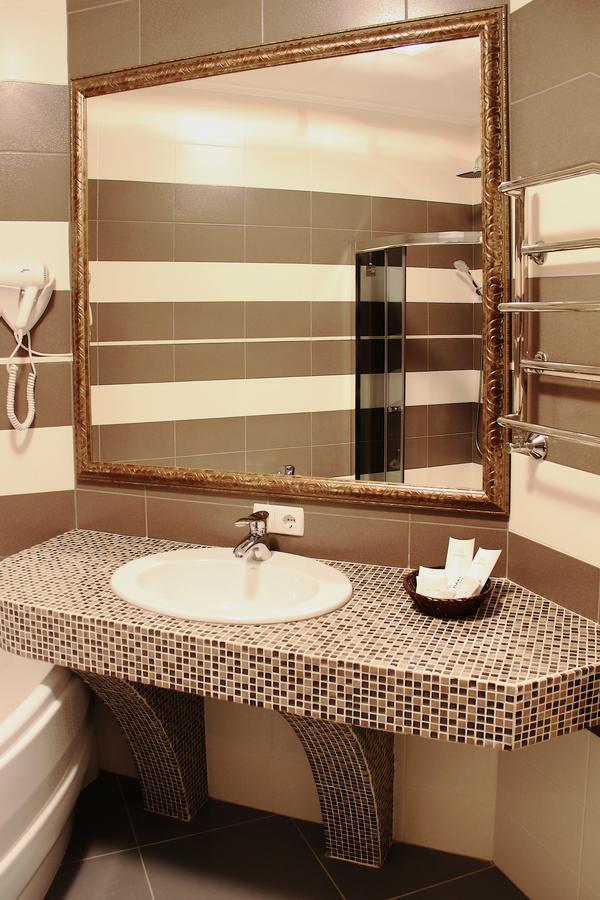 Harvest Hotel Виниця Екстериор снимка