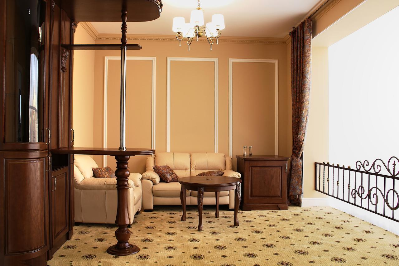 Harvest Hotel Виниця Екстериор снимка