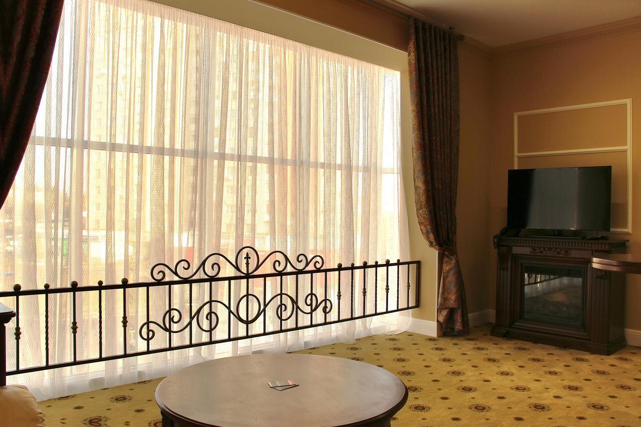 Harvest Hotel Виниця Екстериор снимка