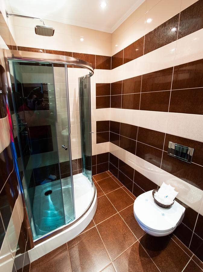 Harvest Hotel Виниця Екстериор снимка