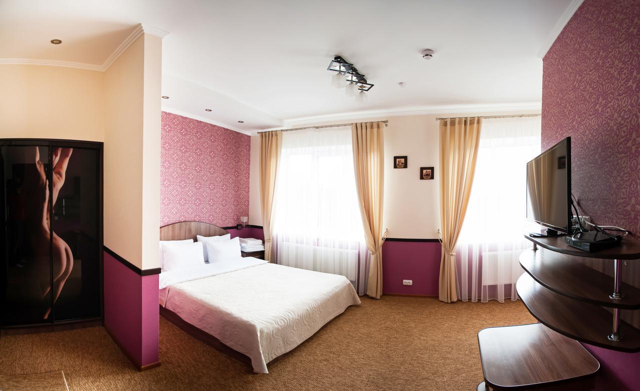 Harvest Hotel Виниця Екстериор снимка