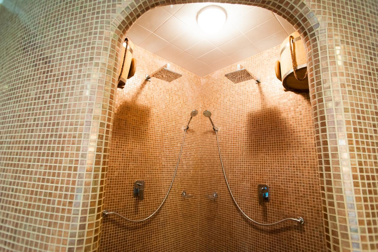 Harvest Hotel Виниця Екстериор снимка