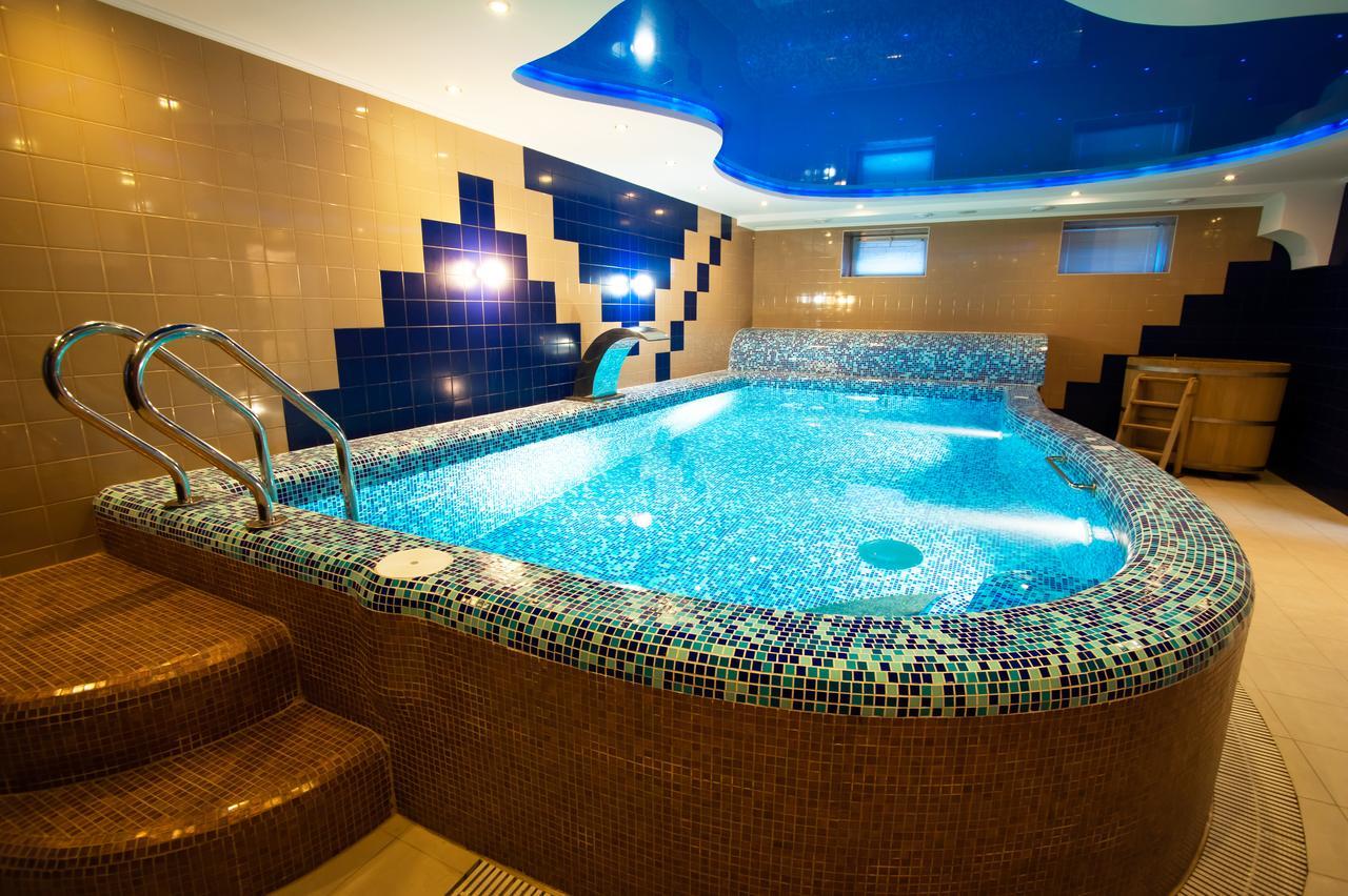 Harvest Hotel Виниця Екстериор снимка