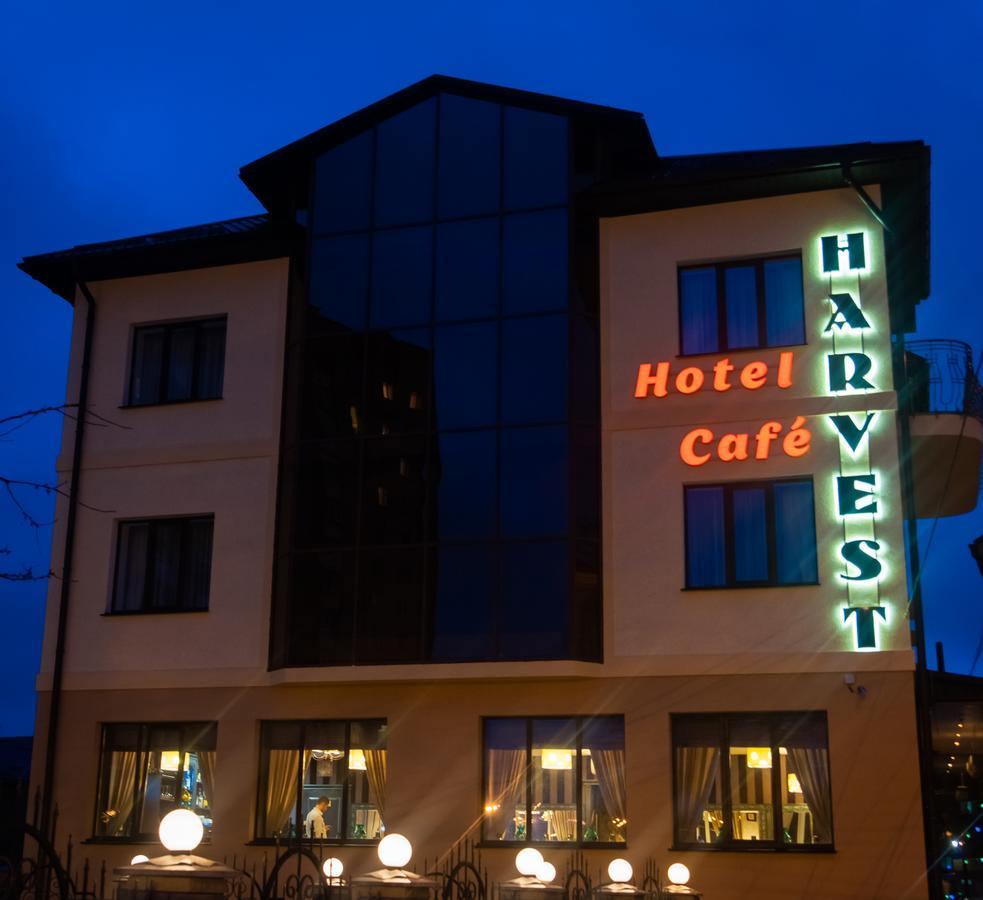 Harvest Hotel Виниця Екстериор снимка