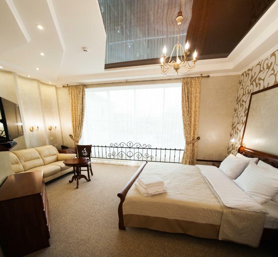 Harvest Hotel Виниця Екстериор снимка